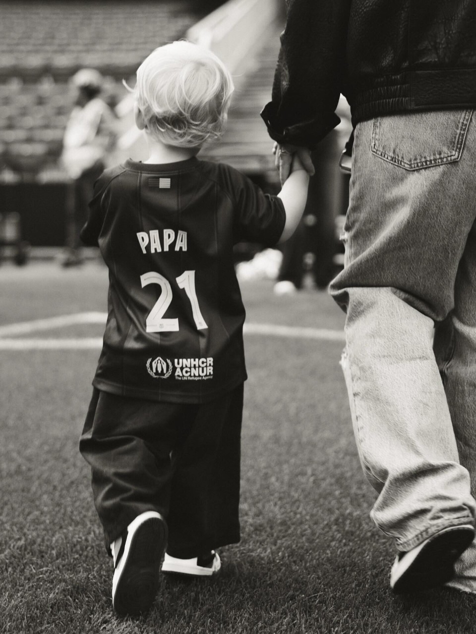 不仅是对你, com